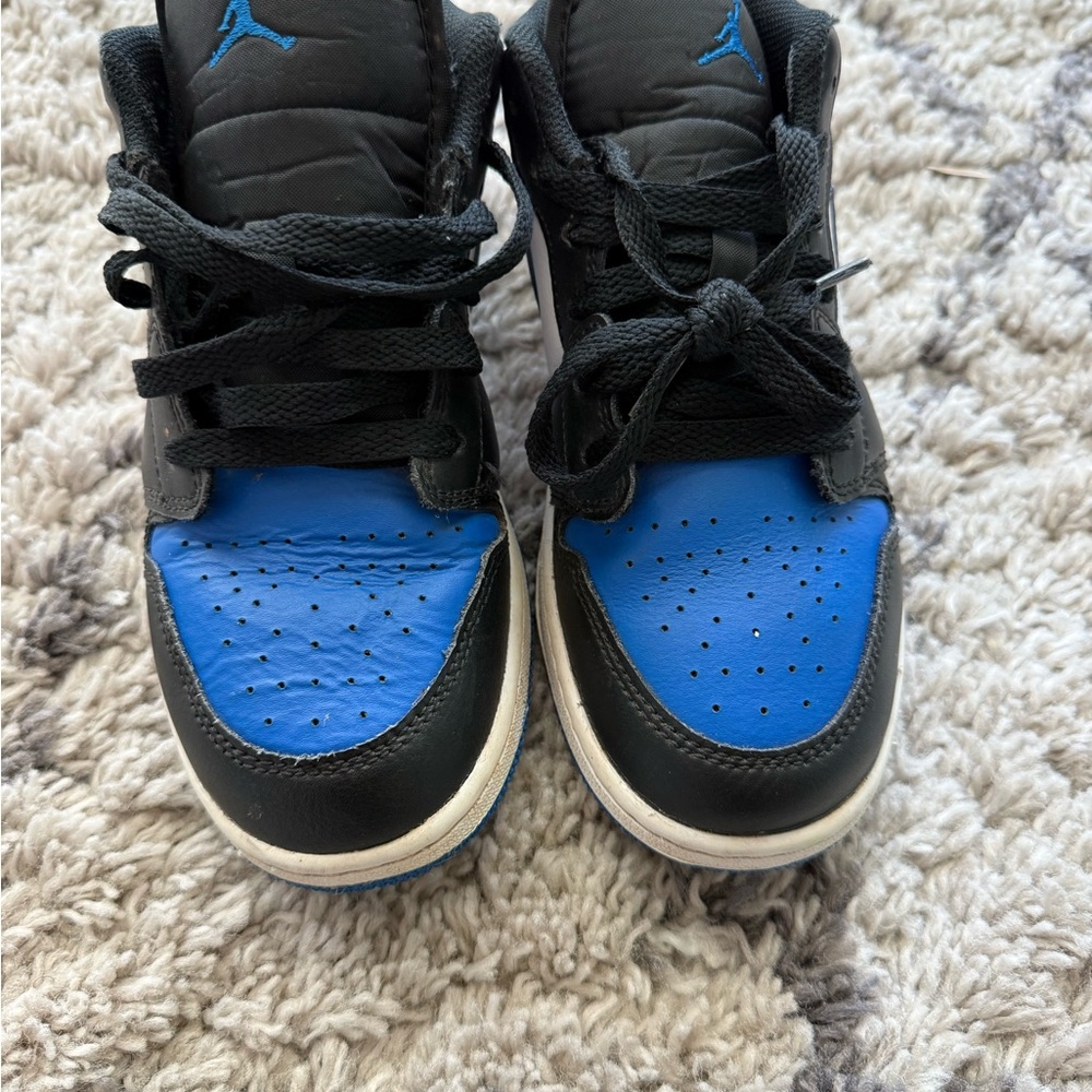 Nike Kids Black and Blue Sneakers